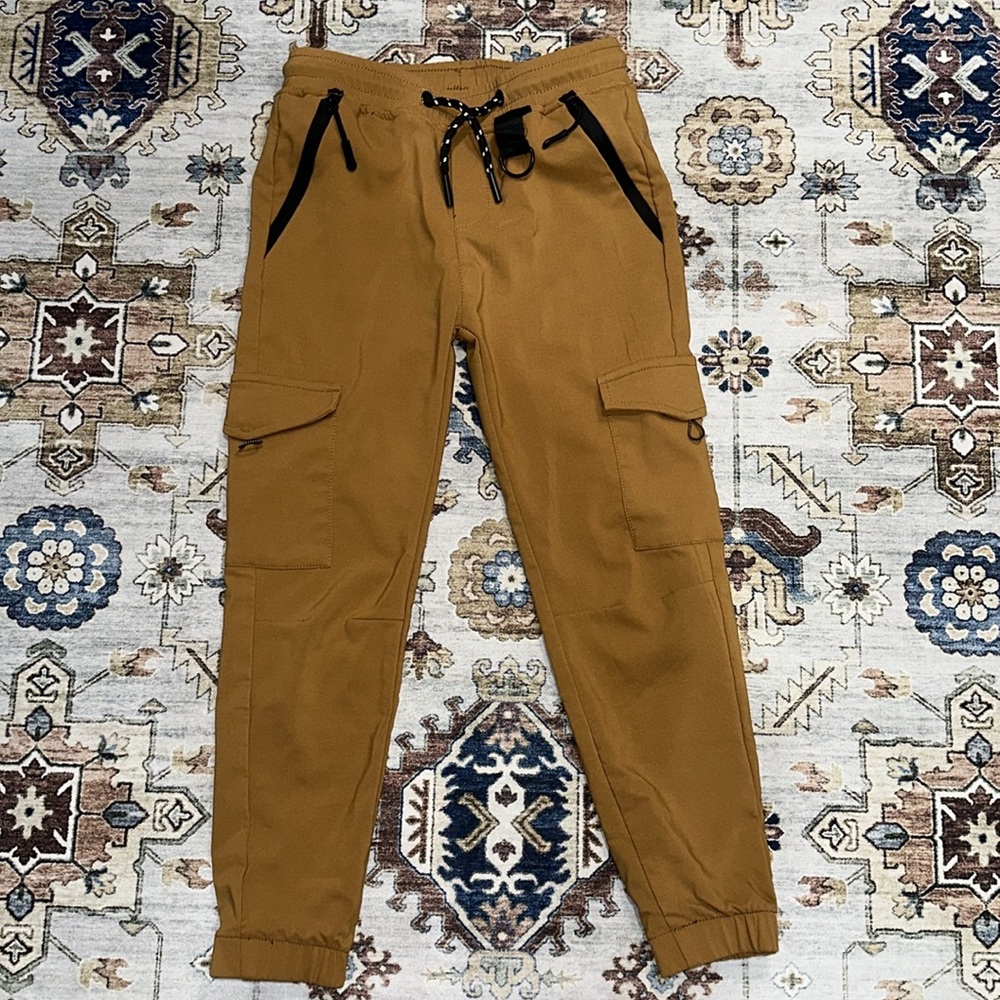 Boys Khaki Cargo Jogger Pants size 8 like new